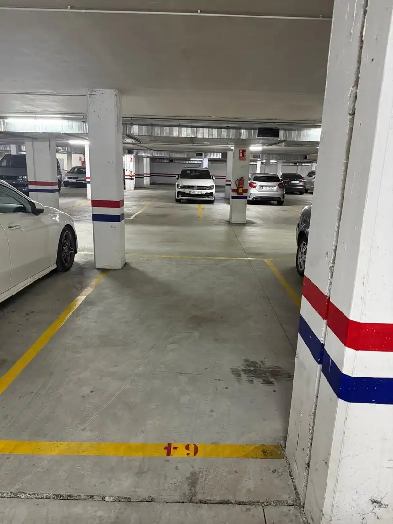 Garage zur Miete in Rianxo