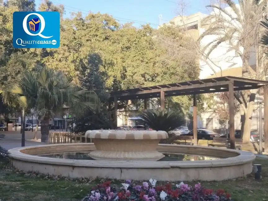 Vista exterior de Casa o chalet en venta en Alicante / Alacant con Aire acondicionado, Terraza y Balcón
