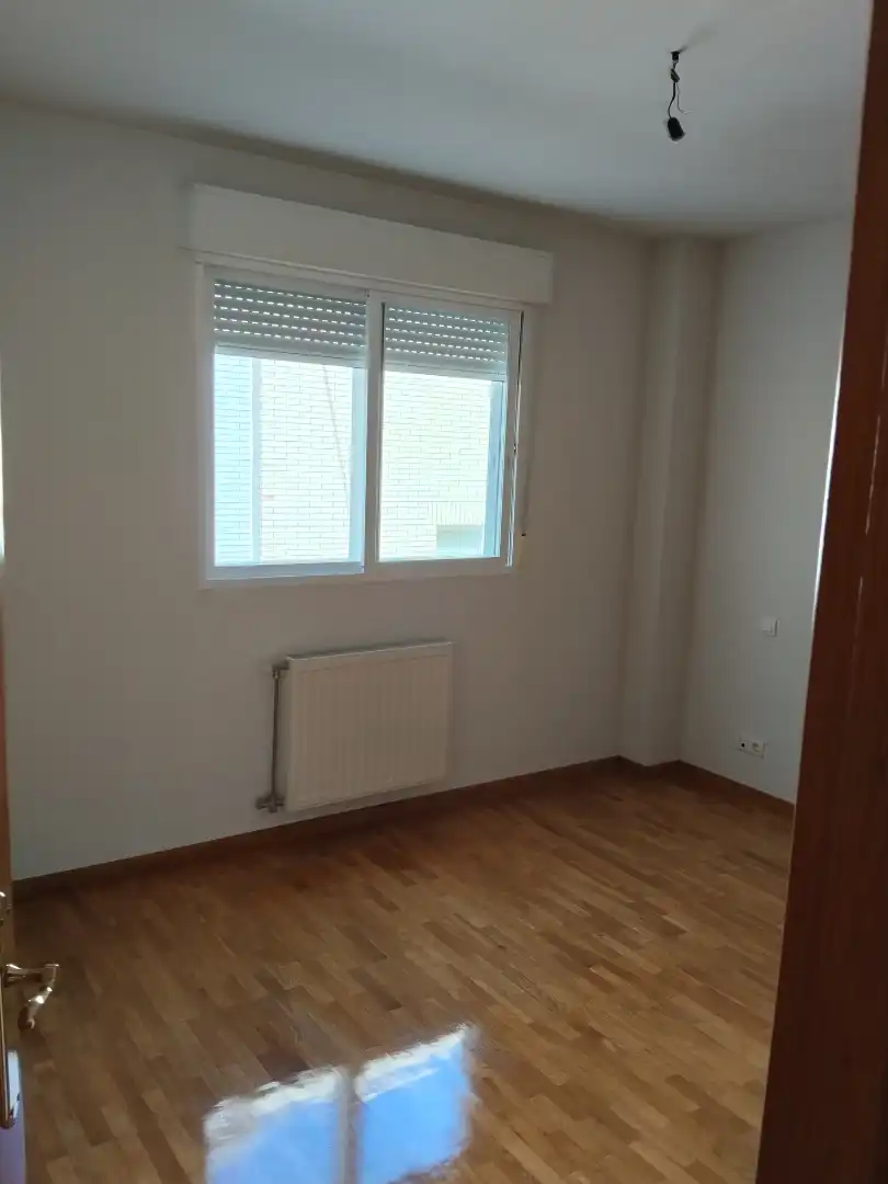 Habitación de Piso en venta en Burgos con Parquet y Trastero