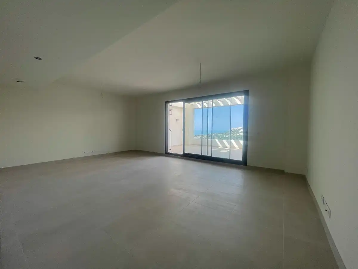 Penthouse with pool for sale in rocas blancas, imagen 9