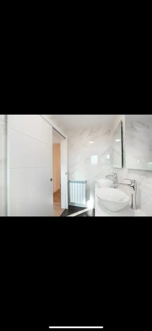 Bany de Casa o xalet en venda en A Merca   amb Jardí privat, Terrassa i Moblat