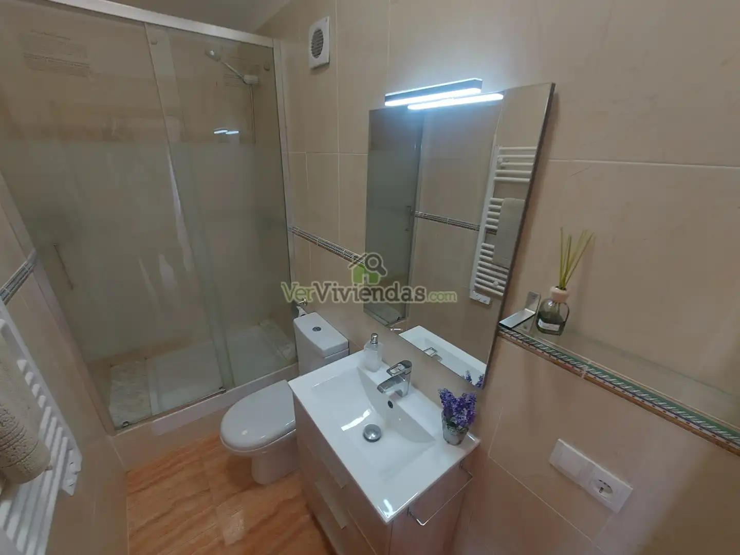 Bany de Casa o xalet en venda en Olivella amb Calefacció, Jardí privat i Parquet