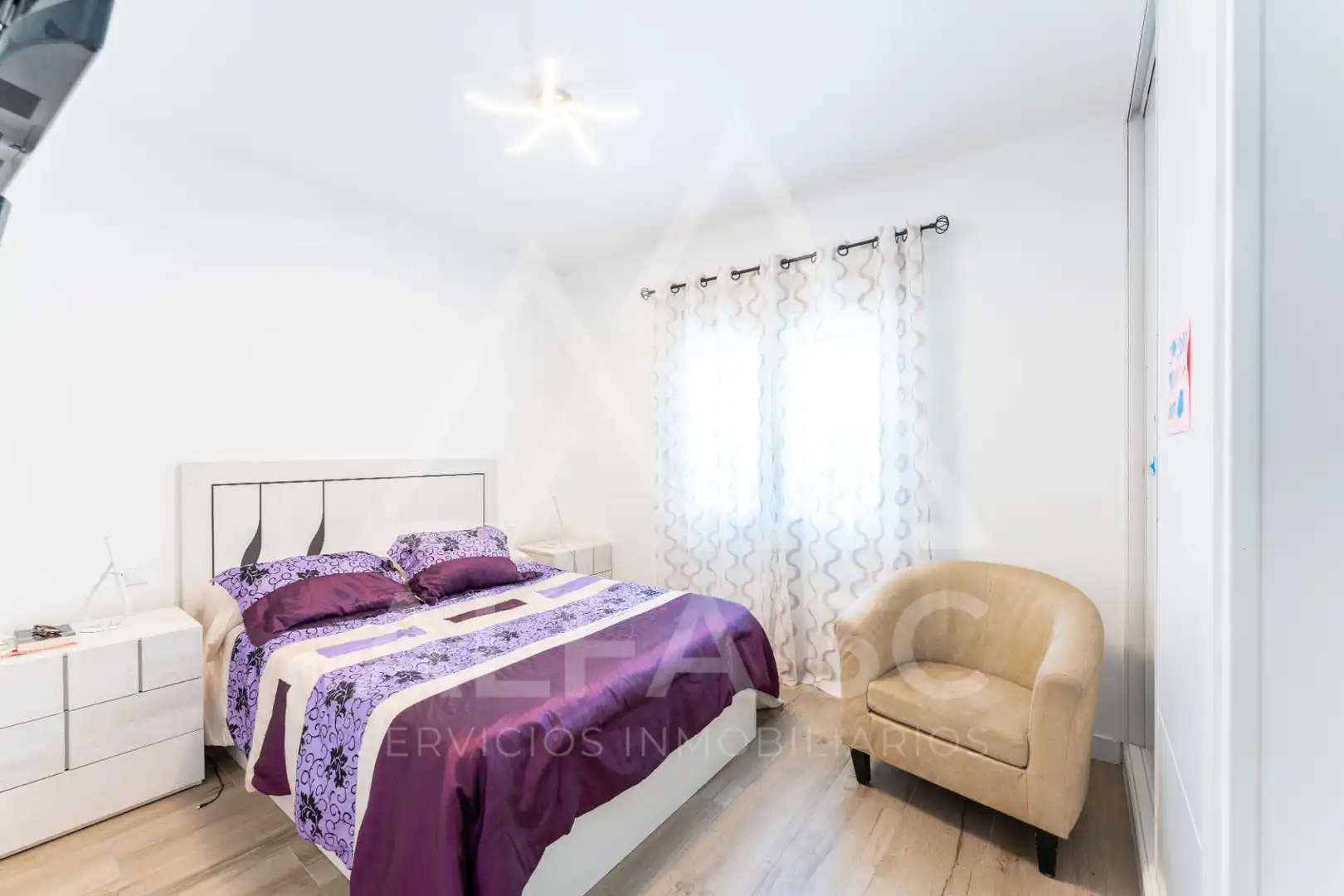 Dormitori de Casa adosada en venda en Pedrezuela amb Jardí privat, Terrassa i Traster