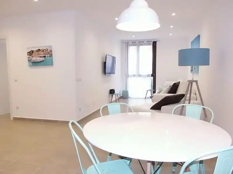 Sala d'estar de Pis de lloguer en  Palma de Mallorca amb Aire condicionat, Calefacció i Moblat
