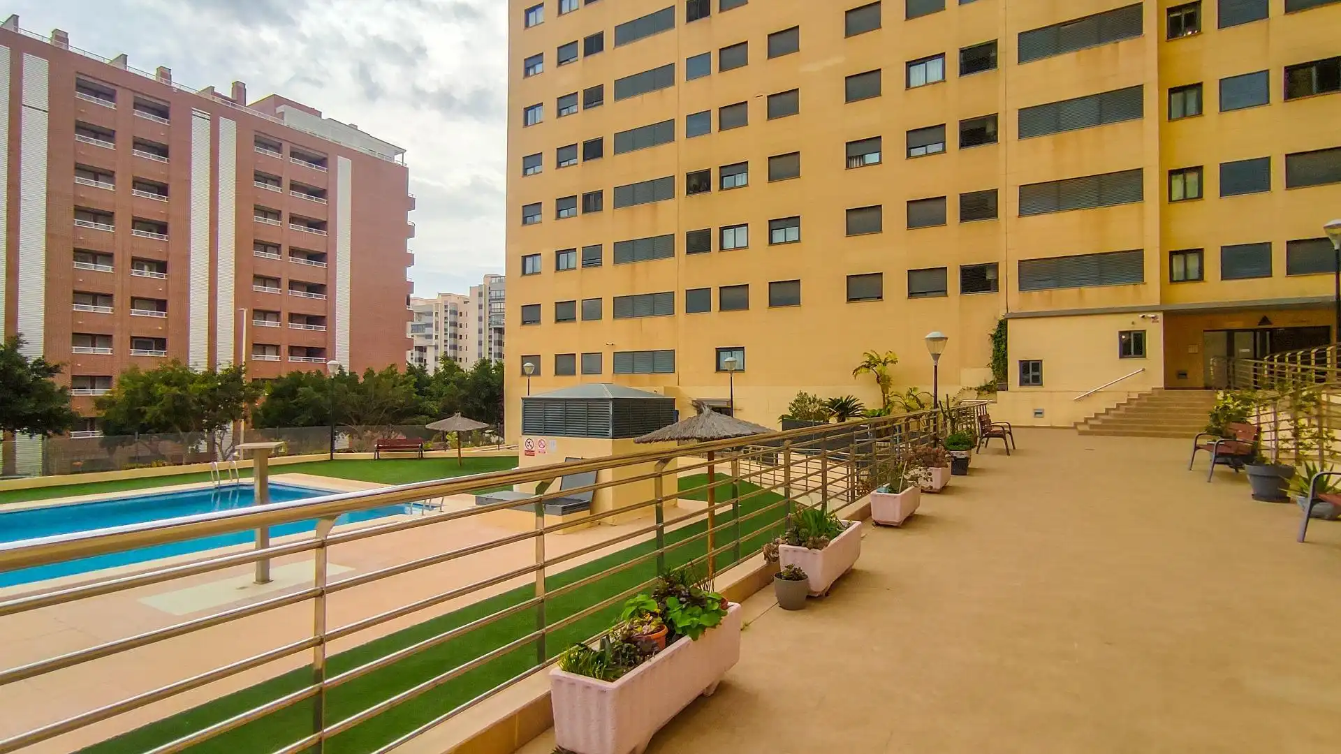 Piscina de Apartament en venda en Villajoyosa / La Vila Joiosa amb Aire condicionat, Moblat i Piscina comunitària