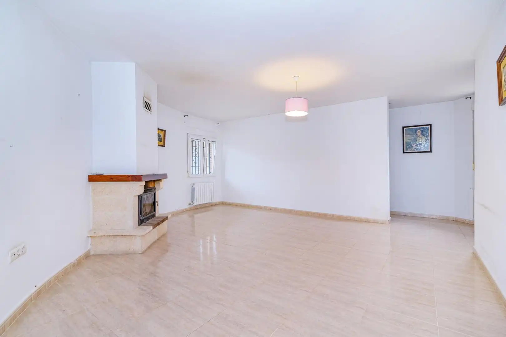Sala de estar de Casa o chalet en venta en Atarfe con Aire acondicionado, Calefacción y Jardín privado