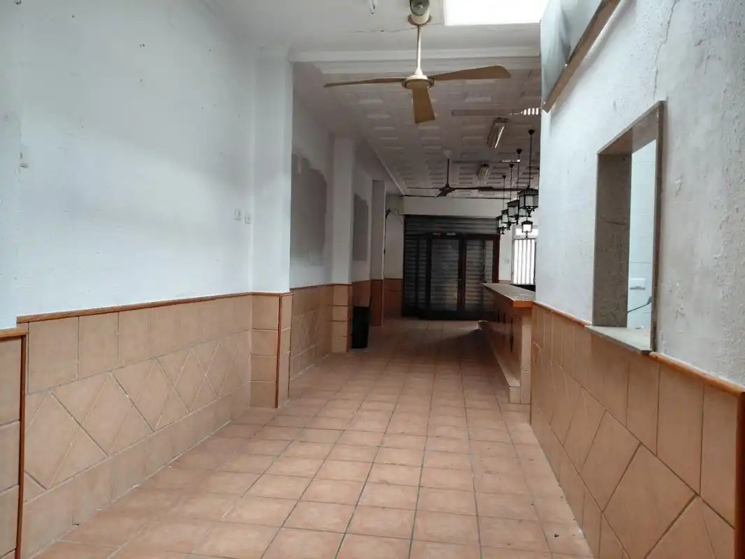 Local en venta en Corbera con Calefacción