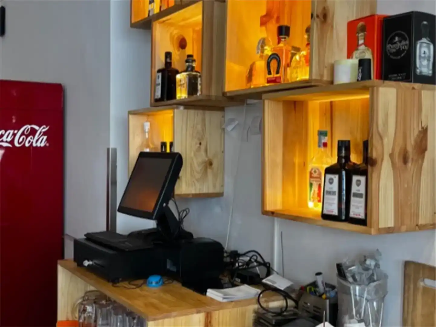 Commercial properties for rent in Avinguda del Cavall Bernat, Centre - Platja