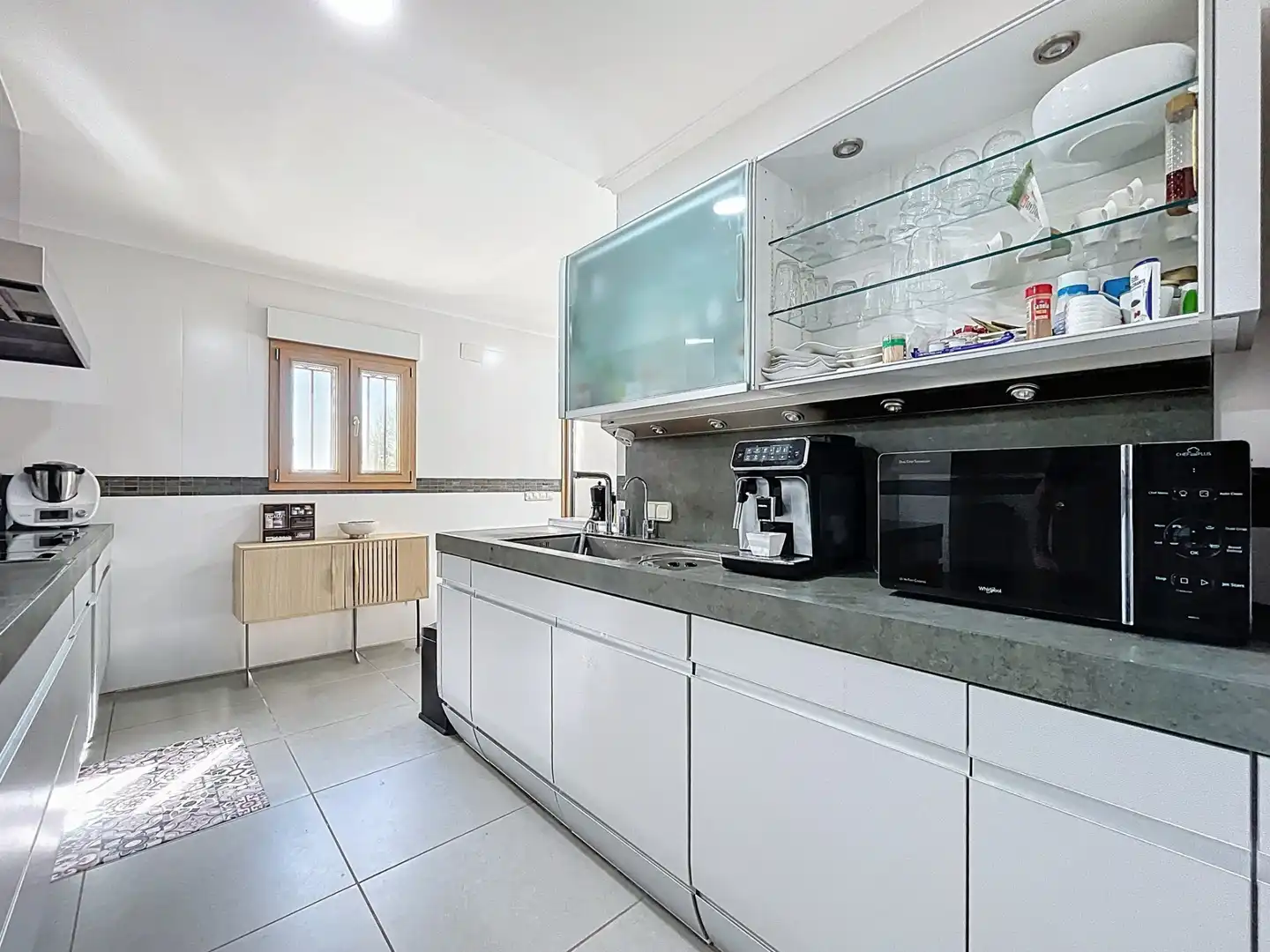 Cocina de Casa o chalet en venta en La Nucia con Jardín privado, Terraza y Piscina