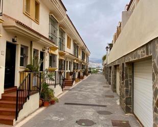 Vista exterior de Casa o xalet en venda en Benalmádena amb Terrassa