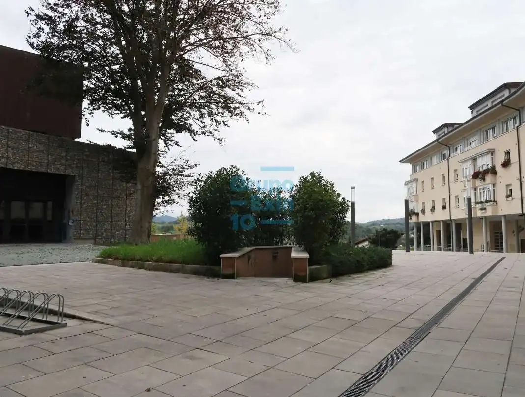 Außenansicht von Lagerraum zum Verkauf in Oiartzun