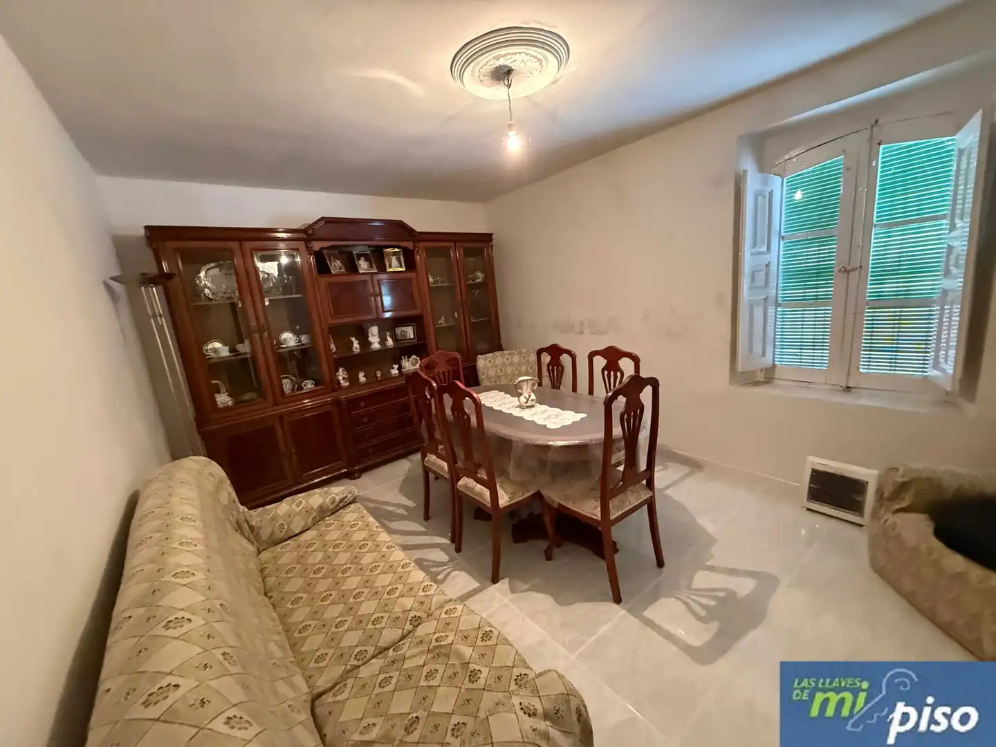 Menjador de Casa o xalet en venda en Camporredondo amb Jardí privat, Parquet i Terrassa