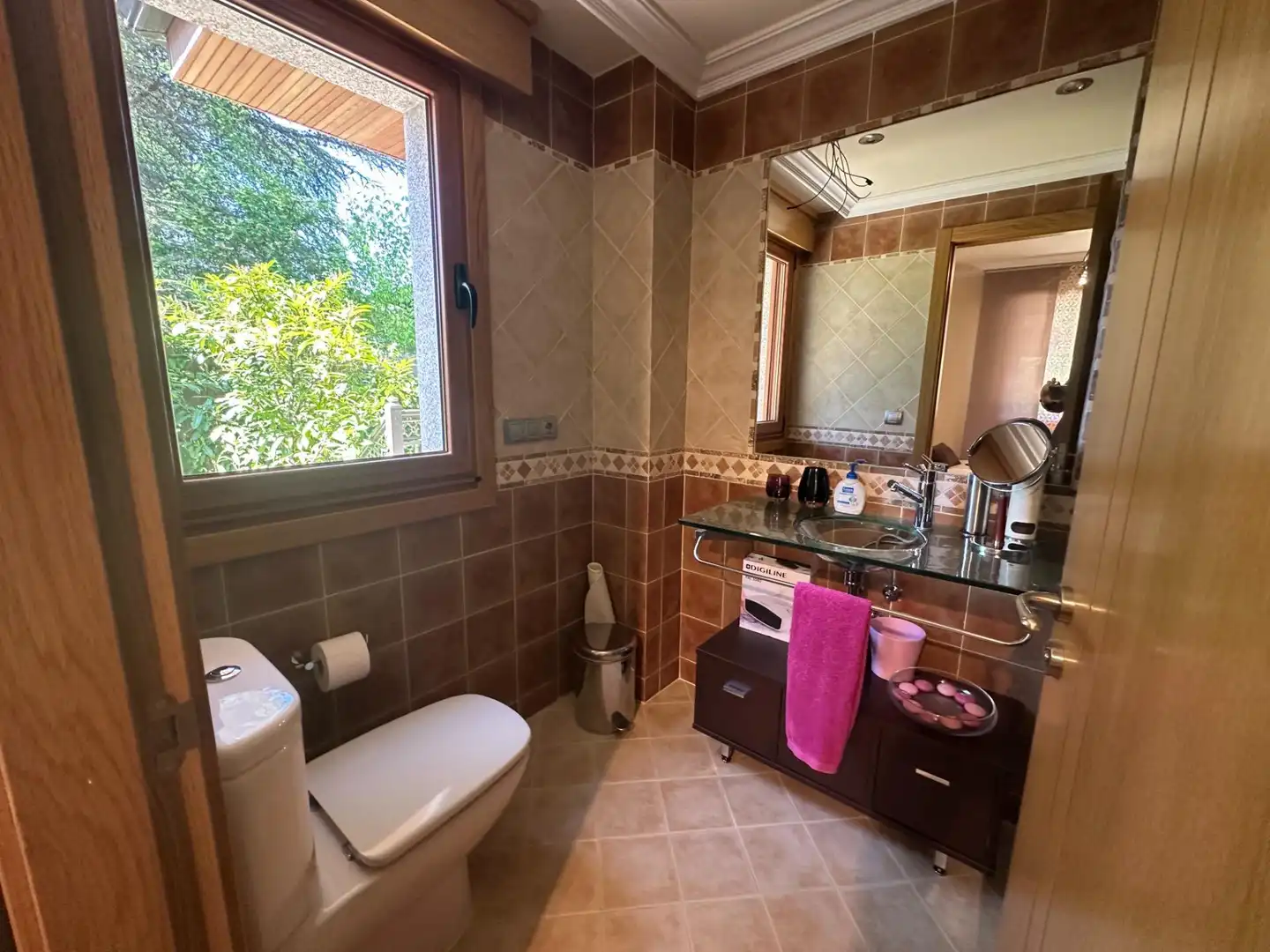 Baño de Casa o chalet en venta en Jaca con Calefacción, Jardín privado y Parquet