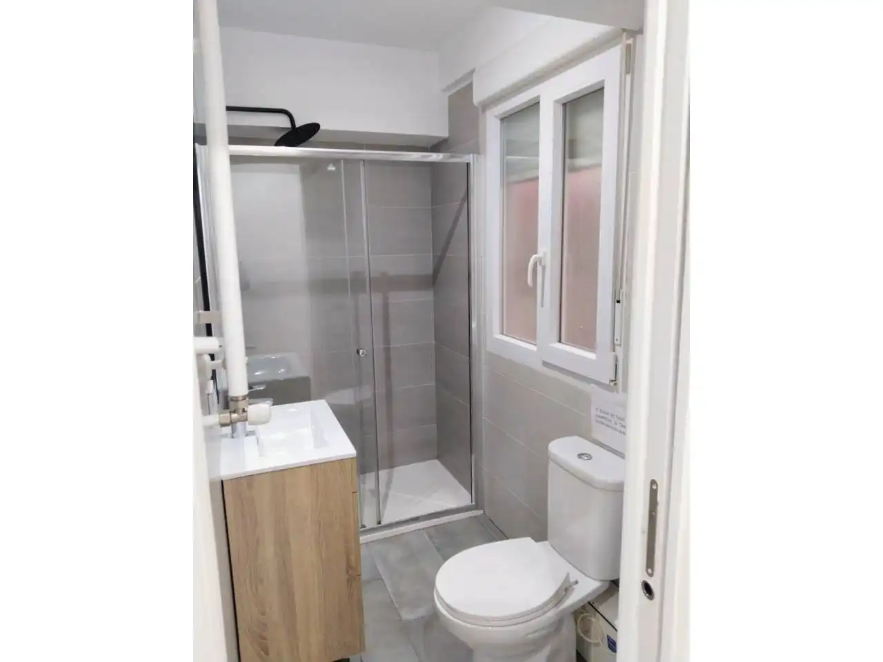 Bathroom of Flat for rent in Burgos  with Heating and Furnished
