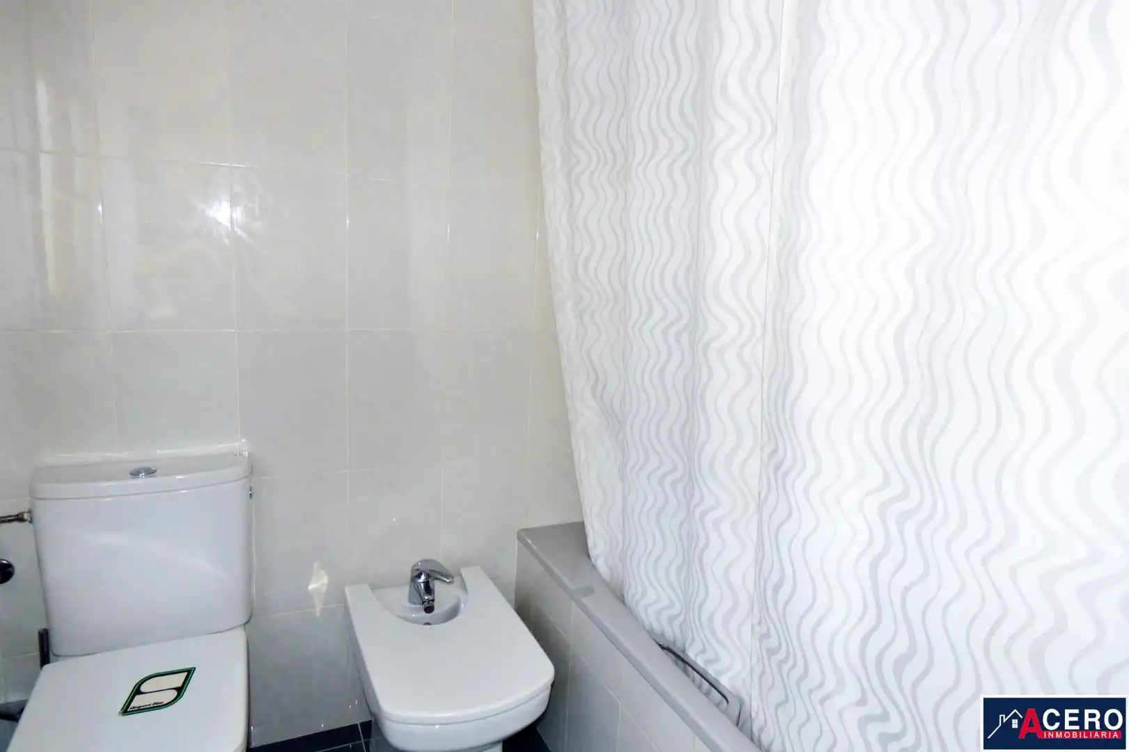 Bathroom of Detached homes for rent in Miengo