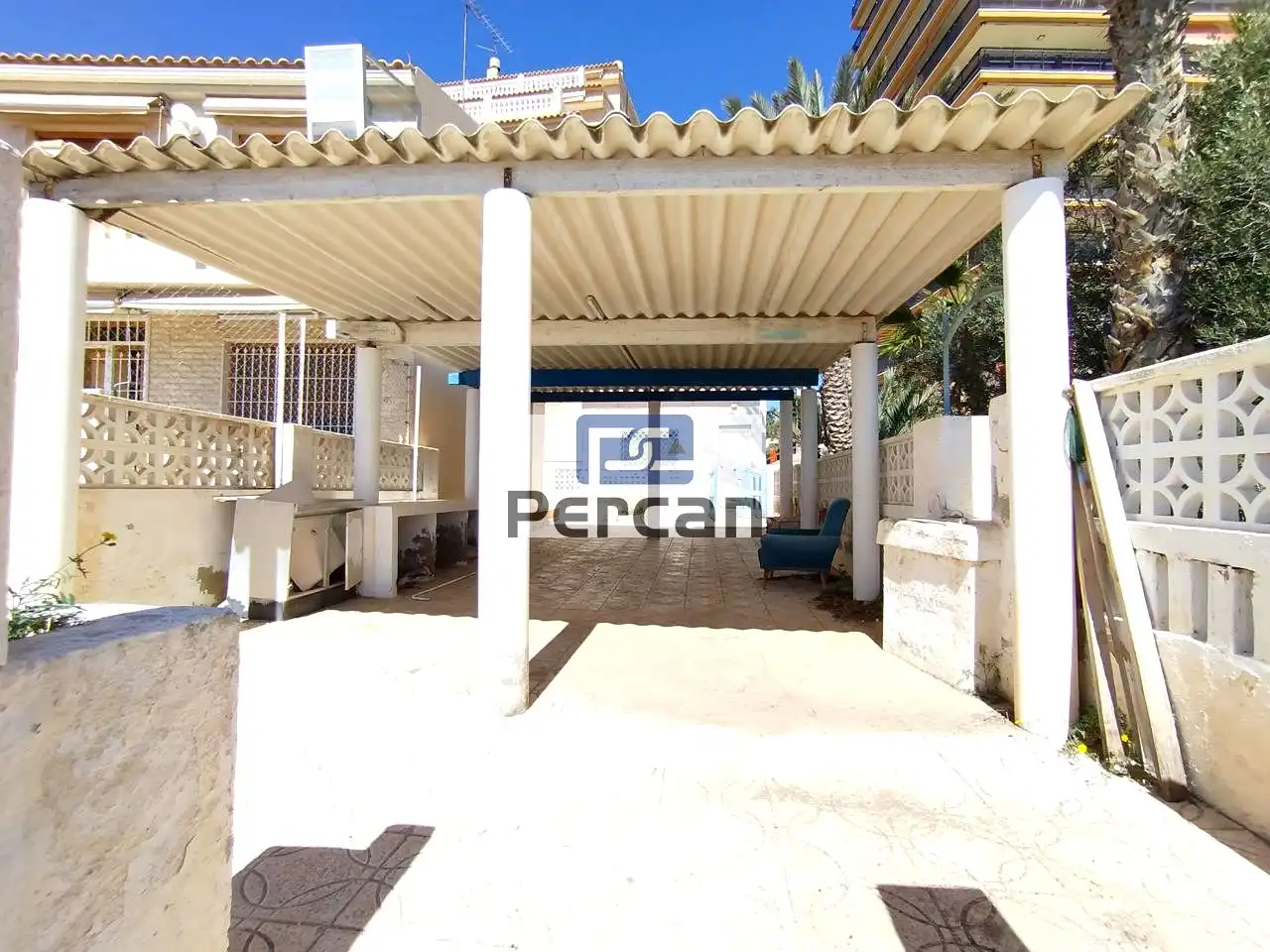 Vista exterior de Residencial en venta en El Campello