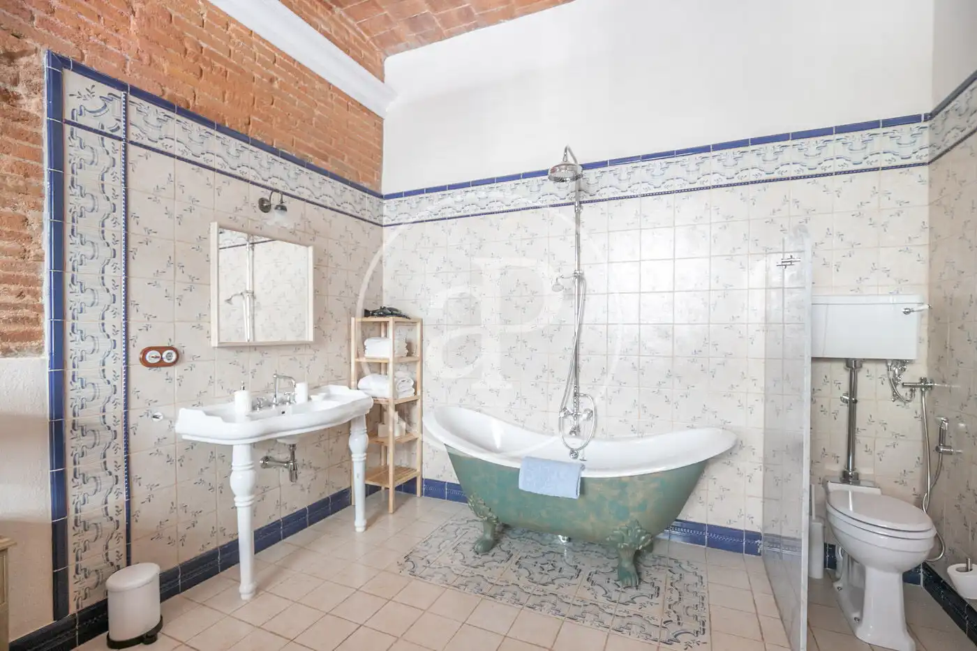 Baño de Piso de alquiler en Barcelona con Aire acondicionado, Calefacción y Terraza