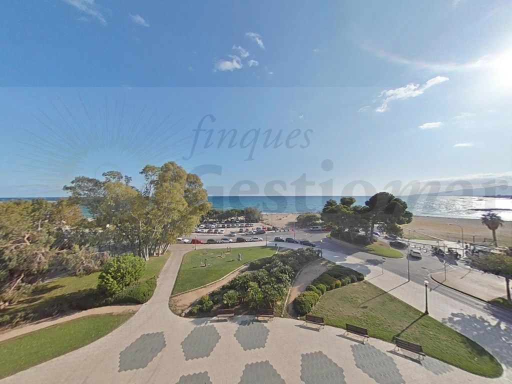 Exterior view of Attic for sale in Cambrils