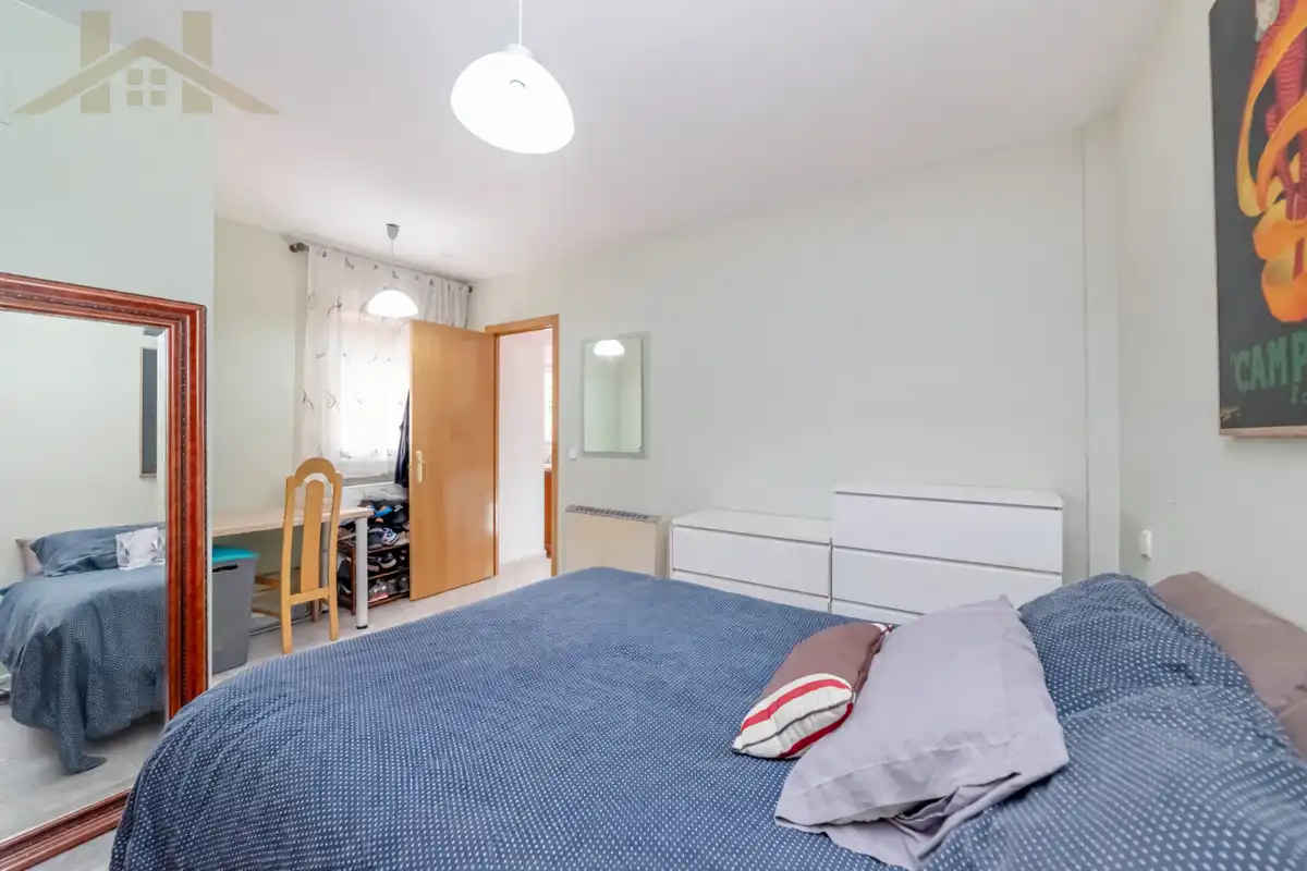 Habitación de Casa adosada en venta en Ciempozuelos con Aire acondicionado y Trastero