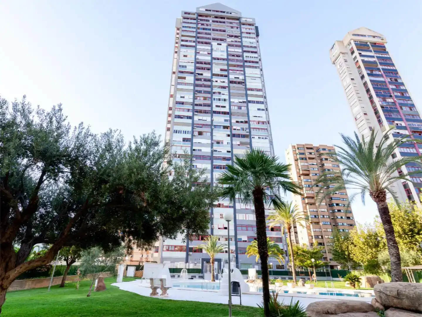 Exterior view of Apartments for rent in Benidorm  with Air Conditioner, Private garden and Swimming Pool