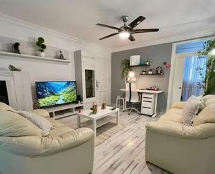 Sala d'estar de Apartament de lloguer en Puerto de la Cruz amb Terrassa