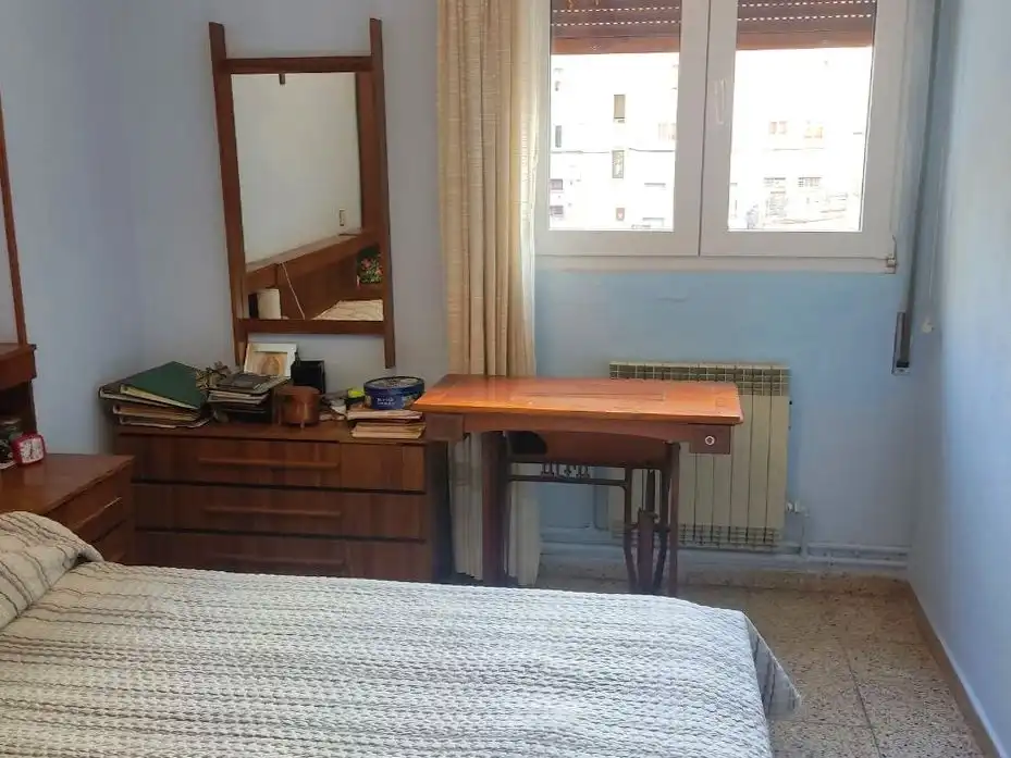 Schlafzimmer von Wohnung zum Verkauf in Abetxuko
