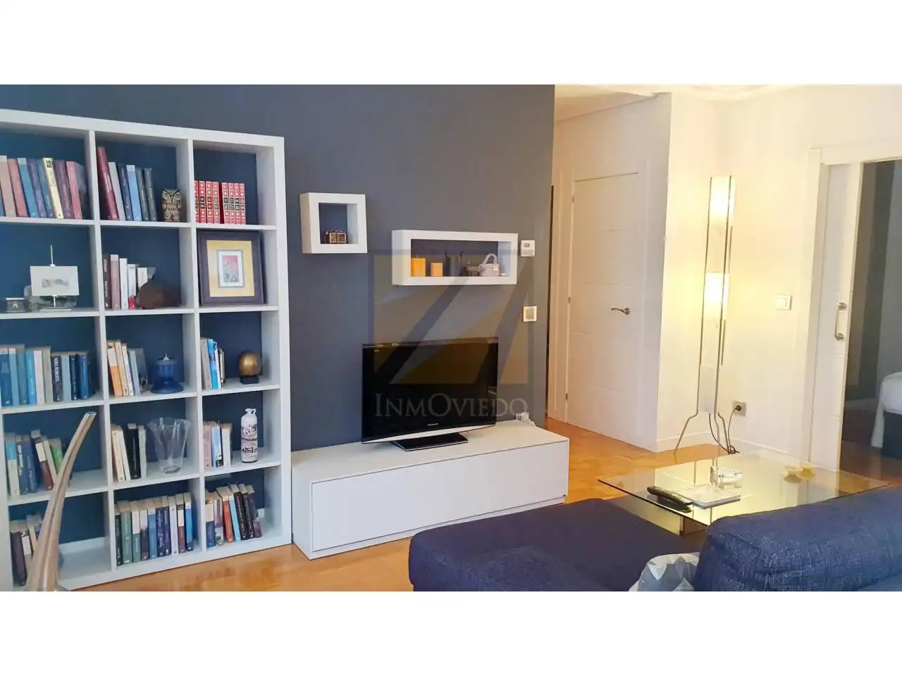 Living room of Flat for sale in Ribadesella  with Parquet flooring and Furnished