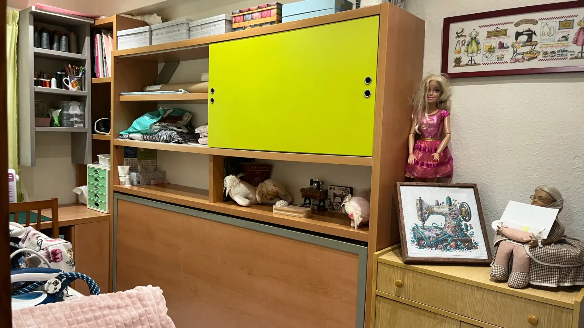 Flat for sale in Valencia  with Air Conditioner
