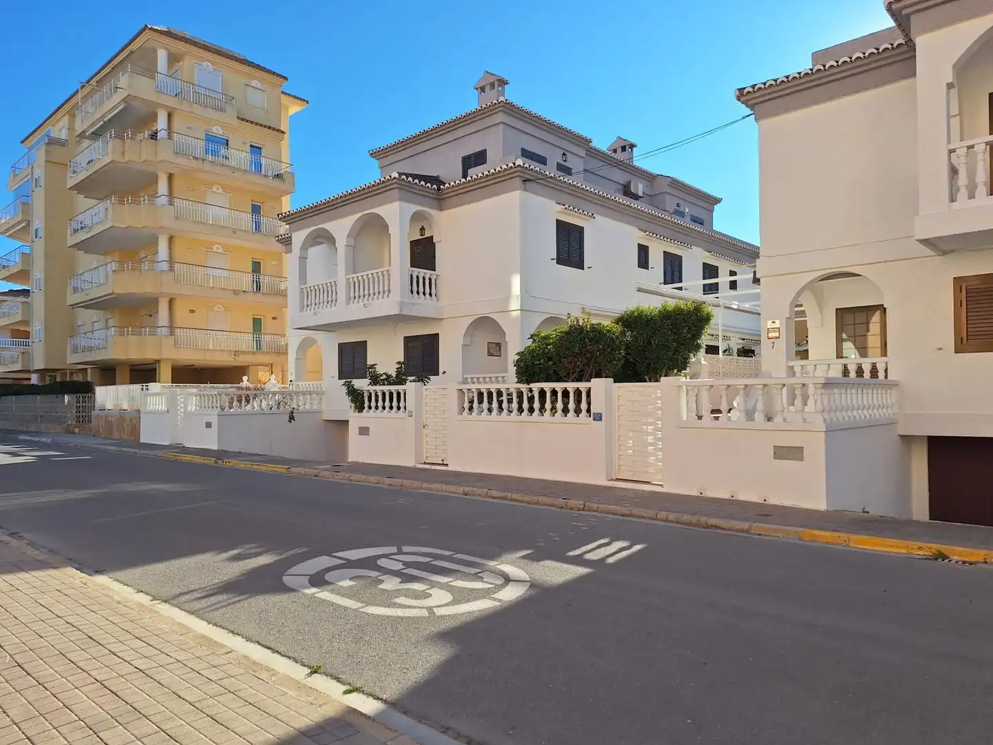 Vista exterior de Casa adosada en venta en Sueca con Aire acondicionado, Terraza y Amueblado