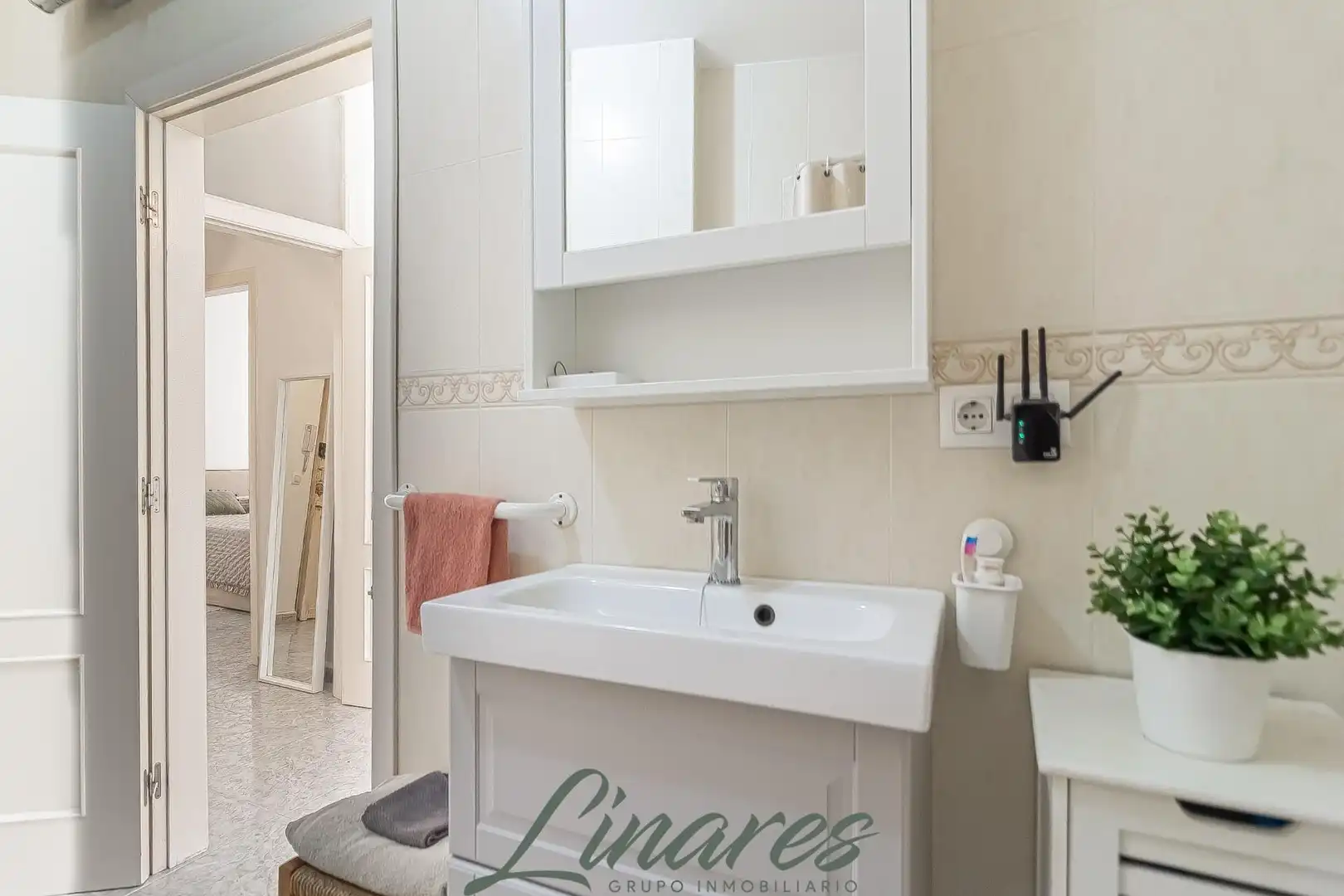 Bany de Apartament en venda en Cartagena amb Balcó