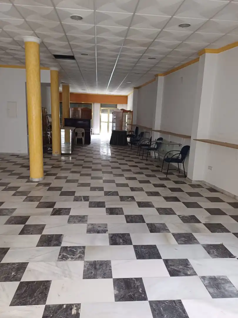 Local comercial en venda a Calle Francisco Salto