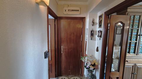 Foto 2 de Piso en venta en Calle de Cuart de Poblet, Lucero,  Madrid Capital