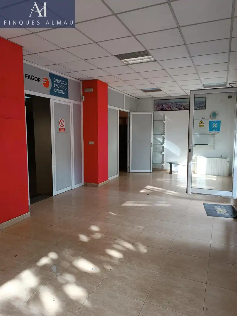 Local en venta en Granollers con Aire acondicionado