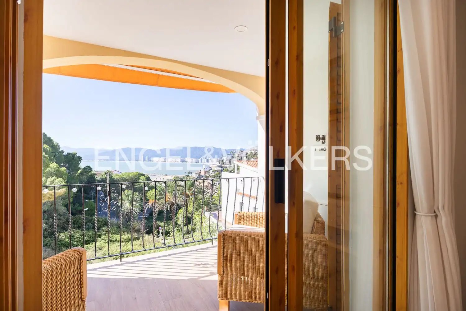 Terraza de Dúplex en venta en El Faro