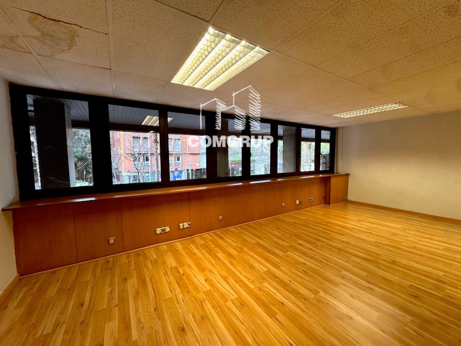 Office to rent in  Barcelona Capital  with Air Conditioner