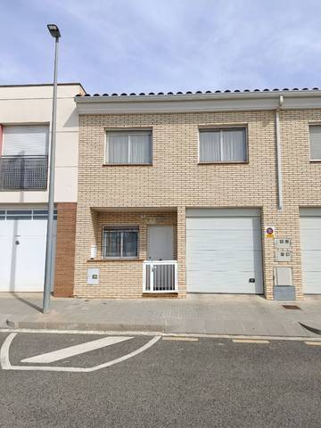 Casa adosada en Venta en Carrer Jacint Verdaguer en El Morell