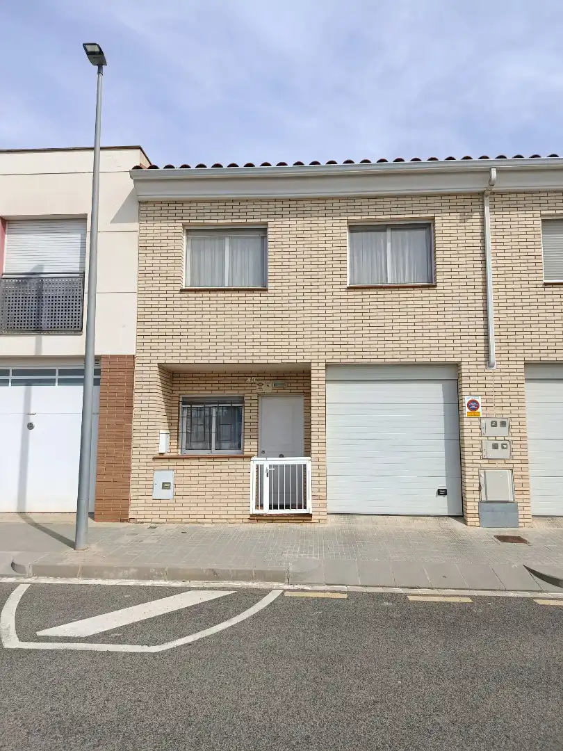 Vista exterior de Casa adosada en venda en El Morell amb Calefacció, Jardí privat i Forn