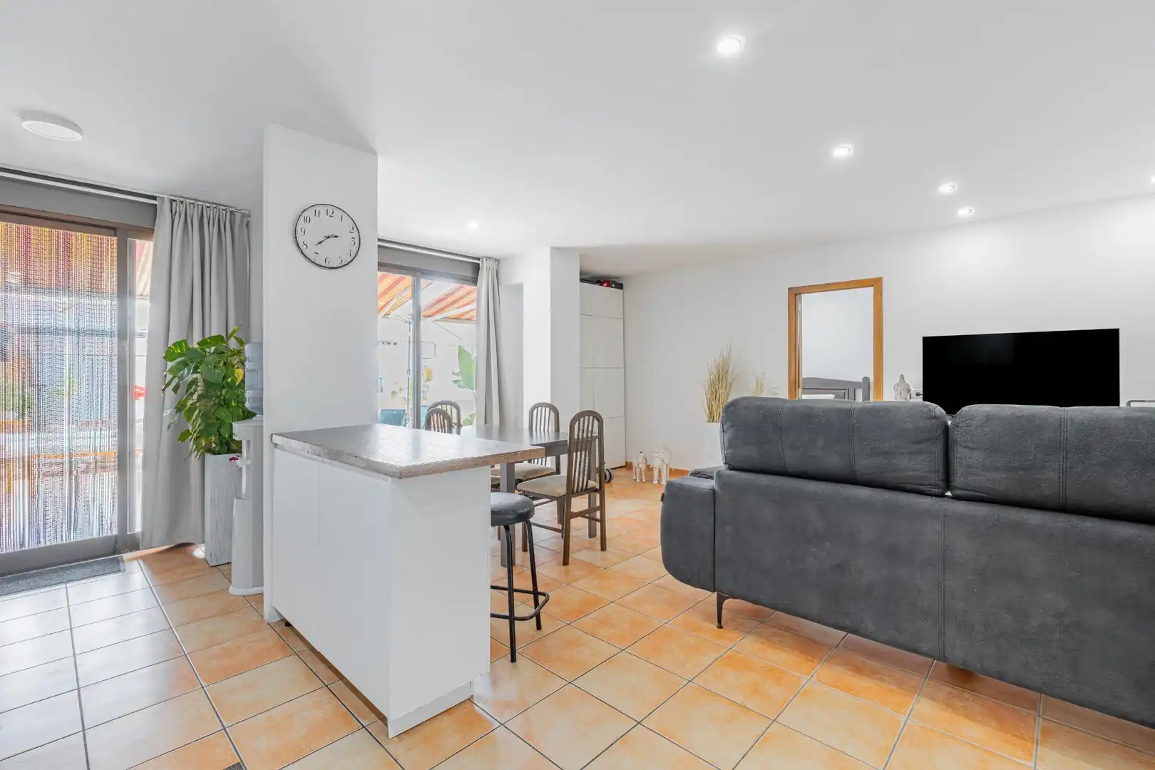 Sala de estar de Planta baja en venta en Ses Salines con Aire acondicionado, Calefacción y Terraza