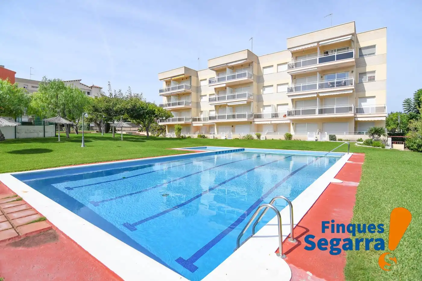 Schwimmbecken von Wohnung zum Verkauf in Roda de Berà mit Gemeinschaftspool