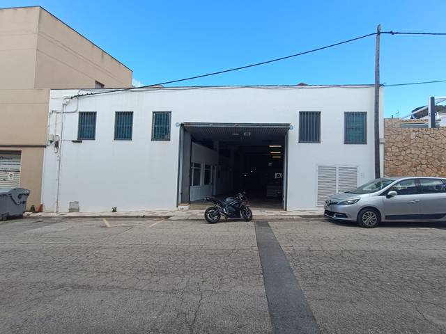 Local comercial en Venta en Carrer la Farella en Carboneres - La Farella