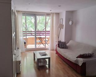 Living room of Flat to rent in L'Hospitalet de Llobregat  with Air Conditioner, Terrace and Balcony