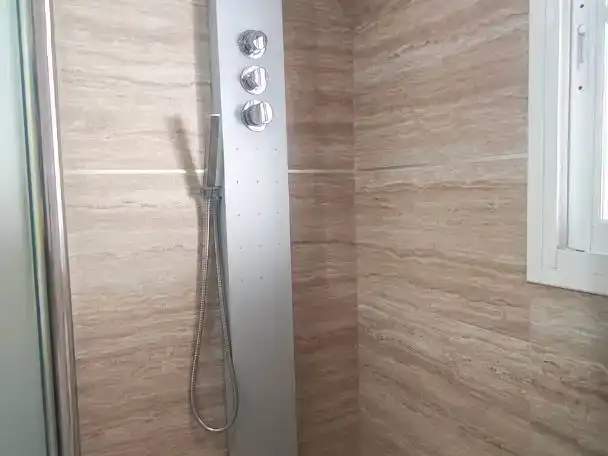 Bany de Casa adosada de lloguer en Torre de Benagalbón