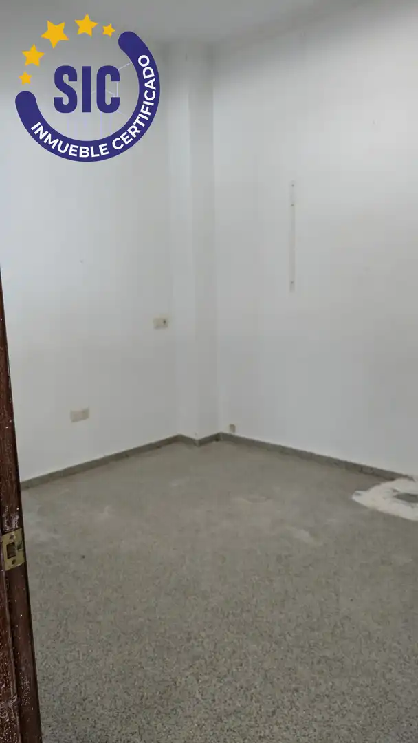 Bedroom of Commercial properties for sale in Benetússer