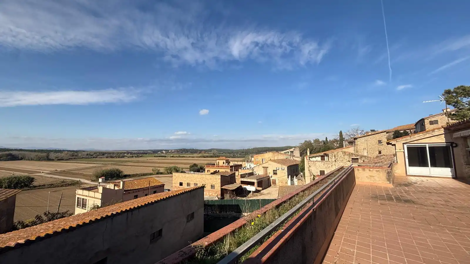 Exterior view of Country homes for sale in Jafre  with Heating, Private garden and Terrace