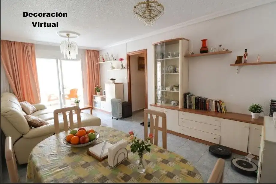 Menjador de Pis en venda en Alicante / Alacant amb Aire condicionat, Terrassa i Moblat