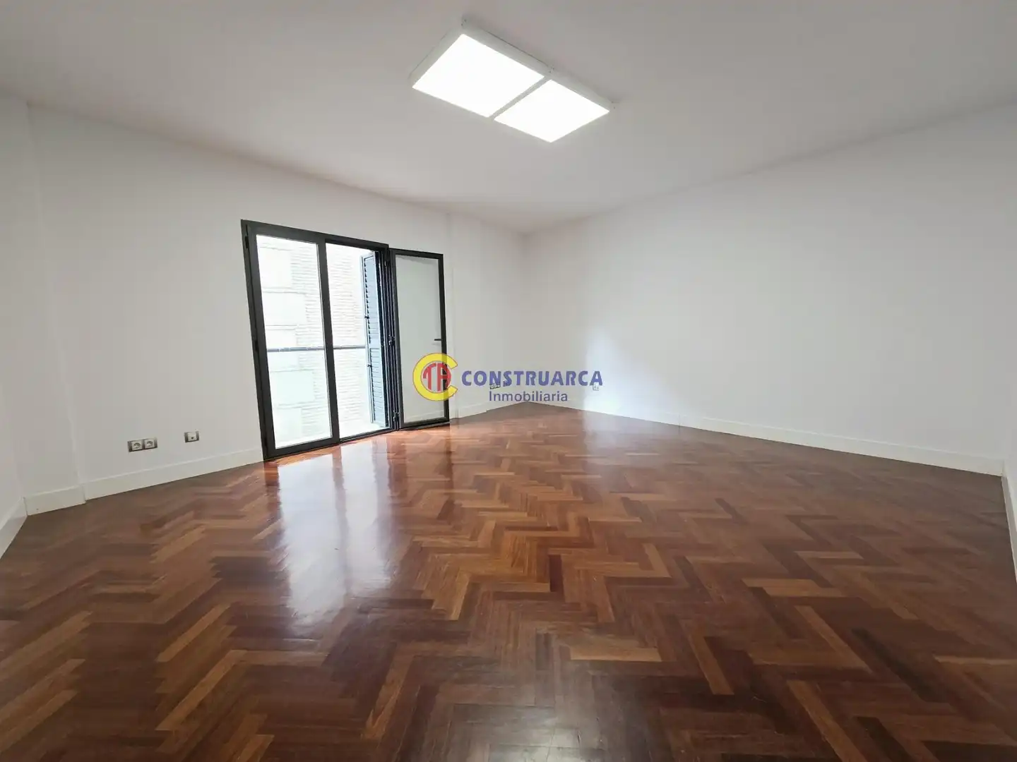Flat for rent in Casco Antiguo