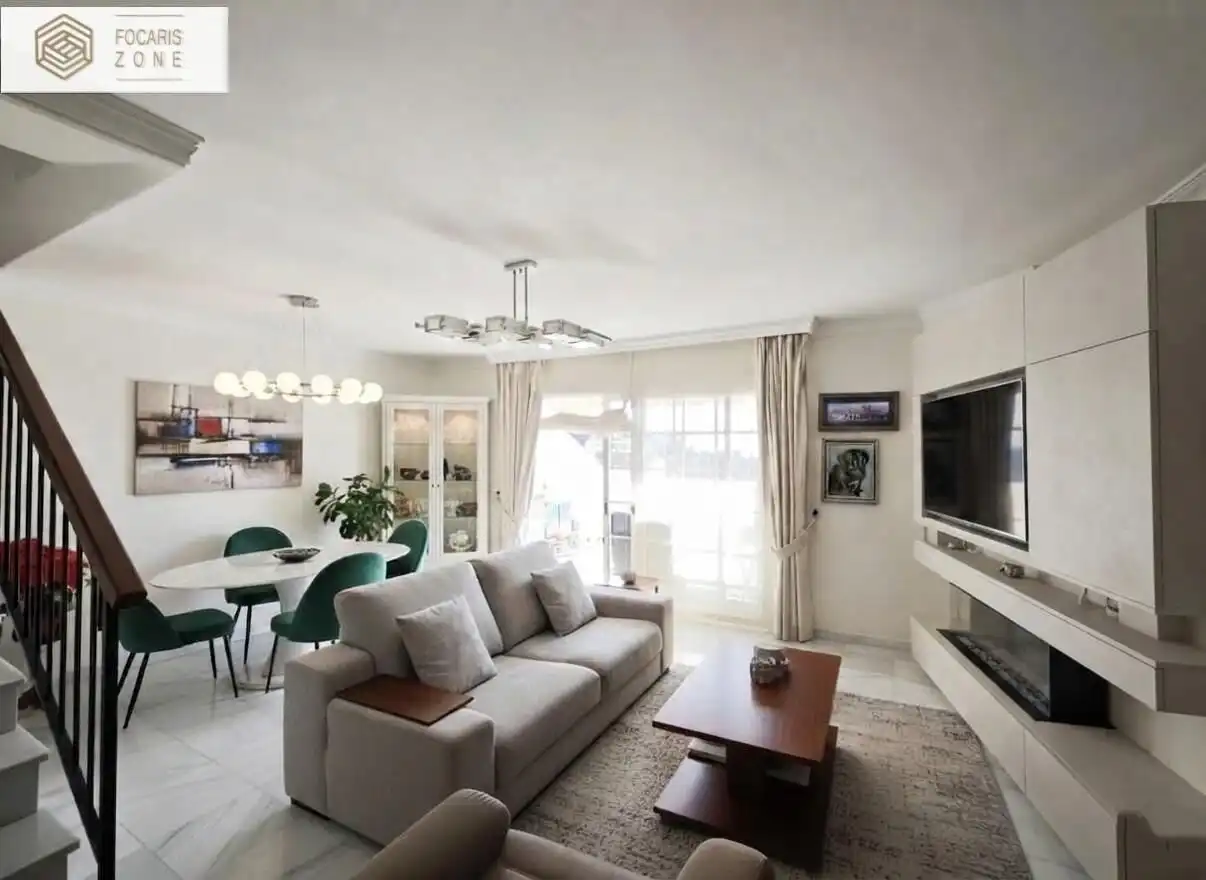 Living room of Detached homes for sale in Rincón de la Victoria  with Air Conditioner, Heating and Private garden