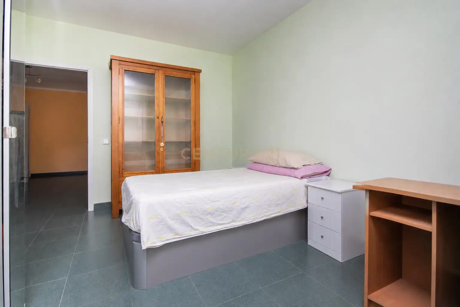 Habitación de Casa o chalet en venta en Alicante / Alacant con Jardín privado, Trastero y Piscina