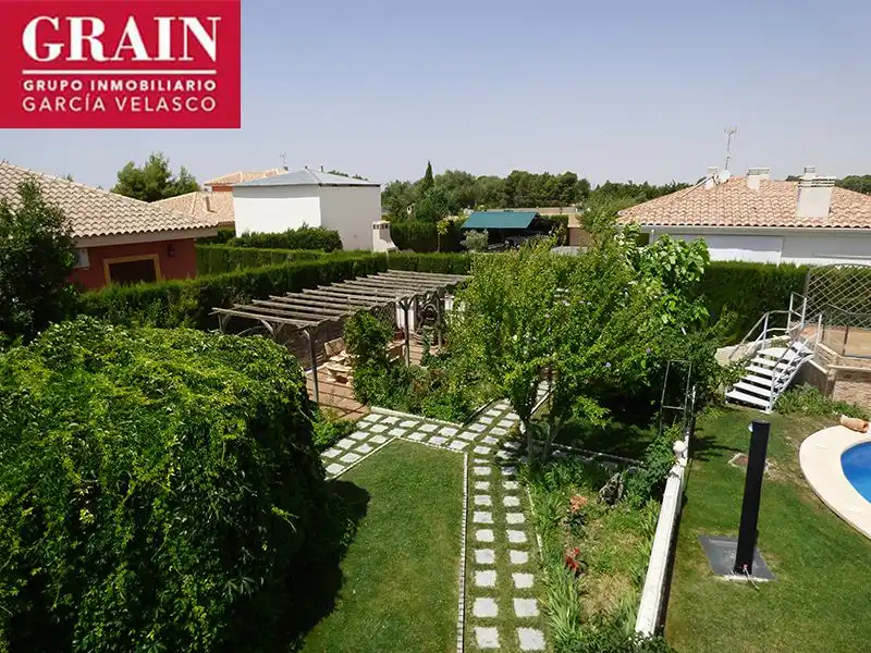 Jardín de Casa o chalet en venta en Albacete con Aire acondicionado, Calefacción y Jardín privado