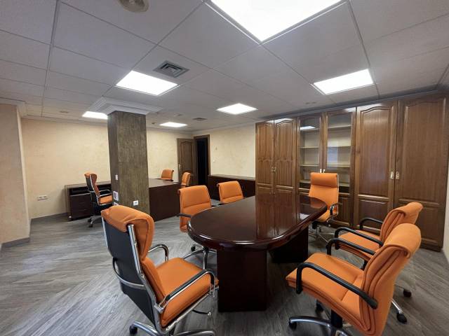 Oficina en Alquiler en Del Carrer La Mar en Campello Playa